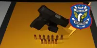 PORTE ILEGAL DE ARMA DE FOGO Homem é preso ao ser flagrado pela Polícia Rodoviária viajando com pistola