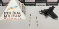 PORTE ILEGAL DE ARMA DE FOGO Homem é preso com pistola calibre .380 ao ser abordado por estar dirigindo com farol apagado