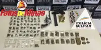 EM BARÃO DE COCAIS Polícia Militar apreende armas, drogas e prende suspeito durante investigação de homicídio