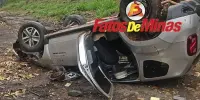 PERSEGUIÇÃO NA BR-381 Homem de 24 anos é preso após capotar carro furtado quando fugia da PM