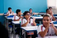 INVENTINDO EM EDUCAÇÃO Santa Maria de Itabira entrega kits escolares para mil alunos da rede municipal