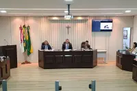 Câmara de São Gonçalo aprova quatro projetos, três moções e 23 indicações