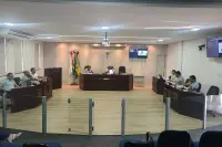 Comissões emitem pareceres favoráveis a sete pautas que seguem para votação em plenário